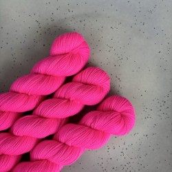 Twisty Sock 50 - UV Neon Pink