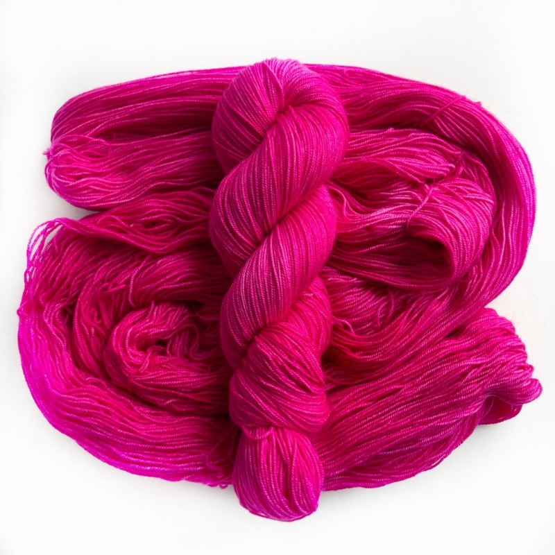Twisty Merino - Magnificent Magenta